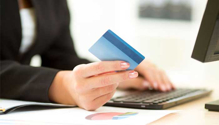Consumers favoring debit over online credit card processing – Use caution