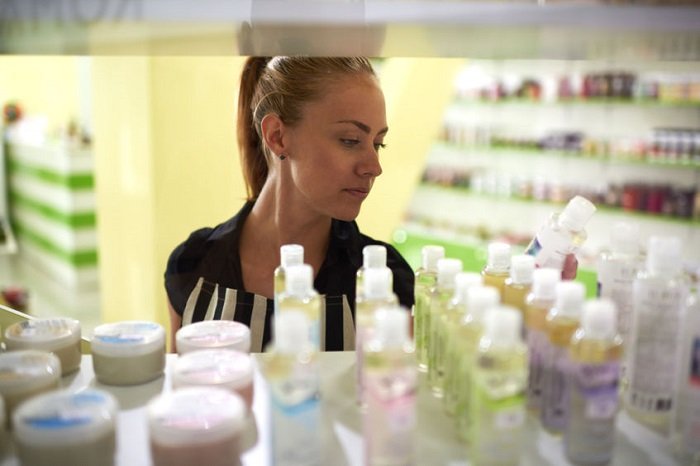 Selling Beauty Products Online: A Burgeoning Industry